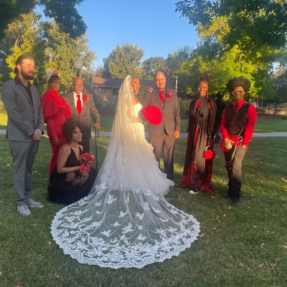 I am selling my strapless, ivory , ruffled mermaid wedding gown. - Picture 11 of 11